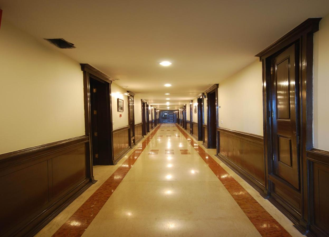 Madhuban Sarovar Portico Mussoorie Kültér fotó