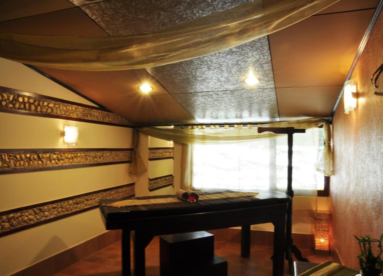 Madhuban Sarovar Portico Mussoorie Kültér fotó